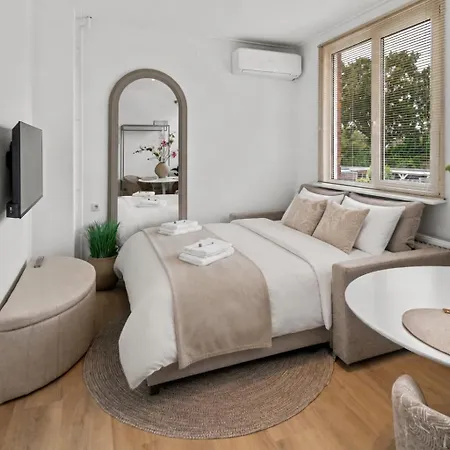 Cozy In Wouw, For 2 Guests With Balcony *
