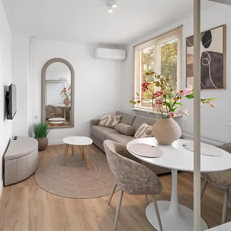 Cozy In Wouw, For 2 Guests With Balcony