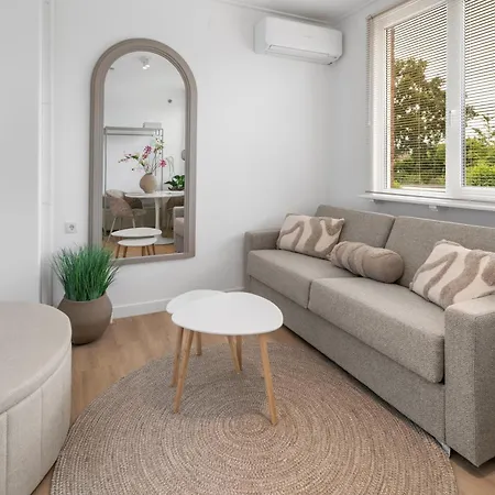 Cozy In Wouw, For 2 Guests With Balcony Appartement *